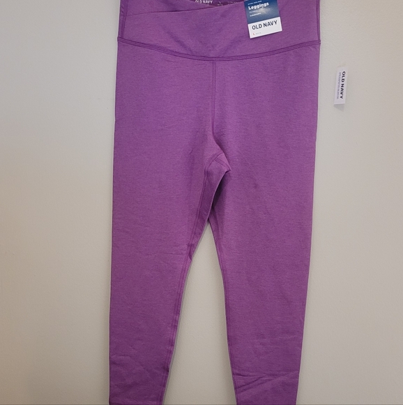 NWT Old Navy PETITE Extra High-Waisted CloudComfy 7/8 Leggings - Picture 4 of 9